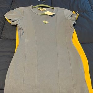 Dress lighter blue size med